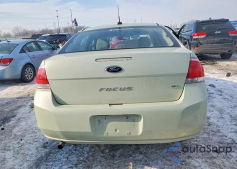 2010 Ford Focus Se z USA, uszkodzony, nr VIN 1FAHP3FN0AW295852